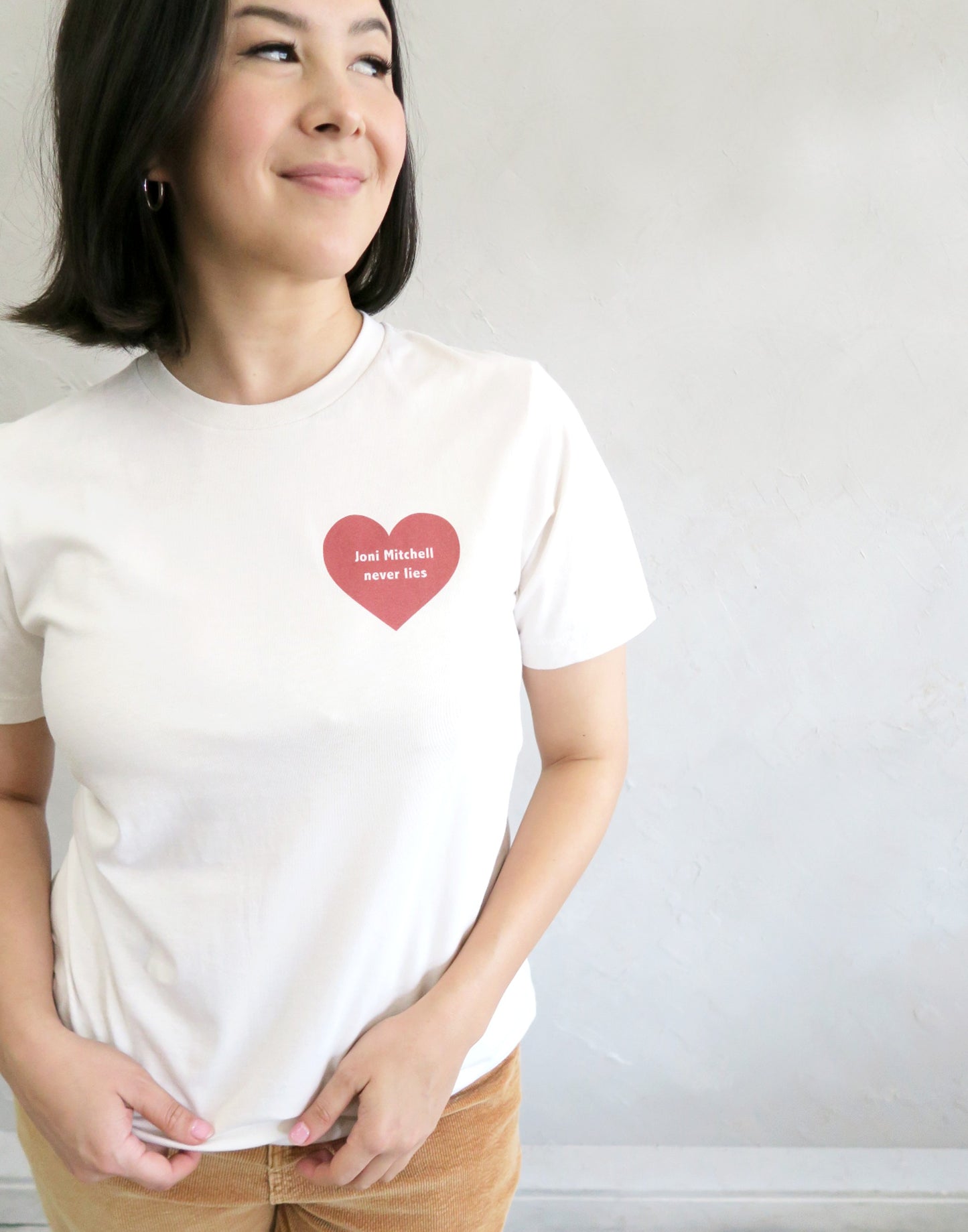 Joni Never Lies, Heart T-Shirt