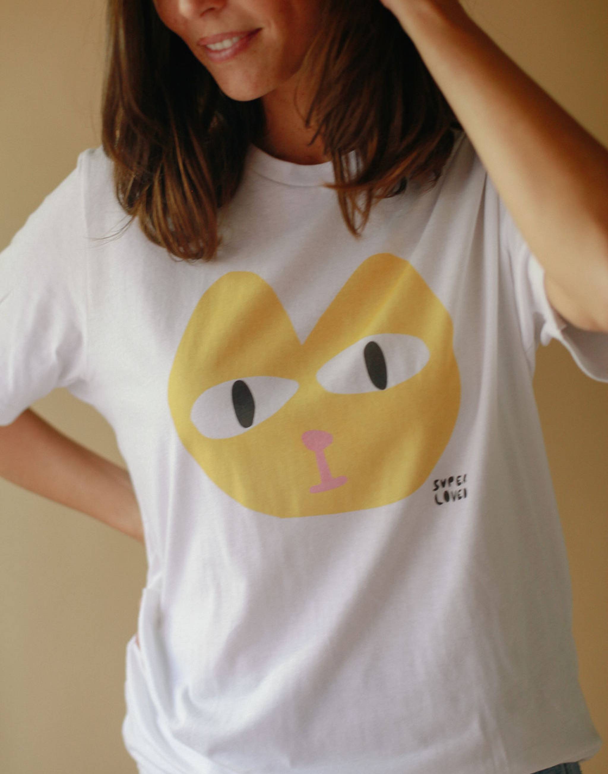 Joseph+Sue SUPER LOVED Cats Meow T-Shirt