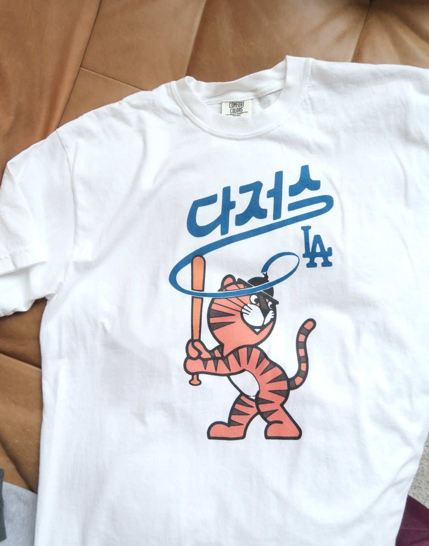 Hodori Loves Baseball, Vintage Wash T-Shirt