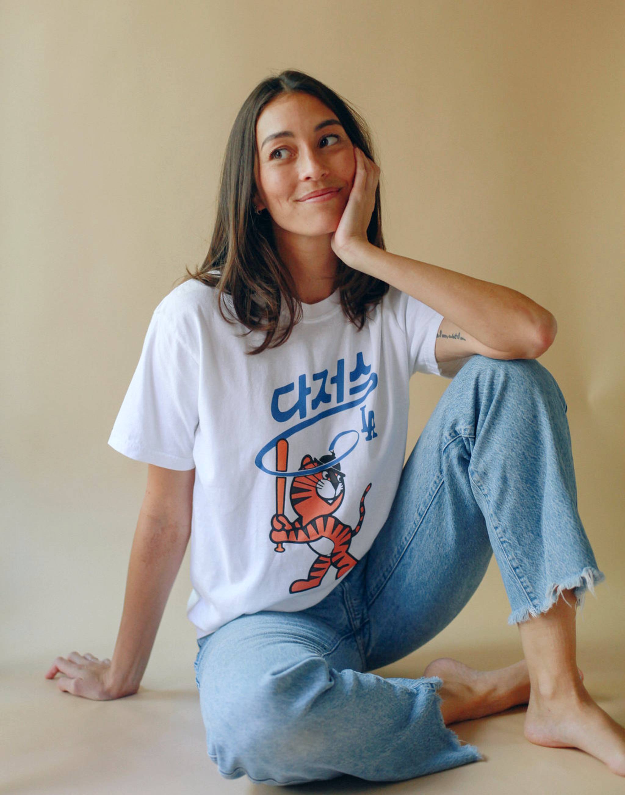 Joe Labero Illusions Tシャツ サイズ14 Joseph+Sue Hodori Loves LA Baseball Tee, Vintage Wash T-Shirt