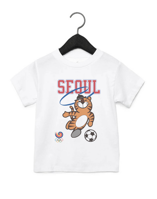 Hodori Loves Soccer Kids T-Shirt